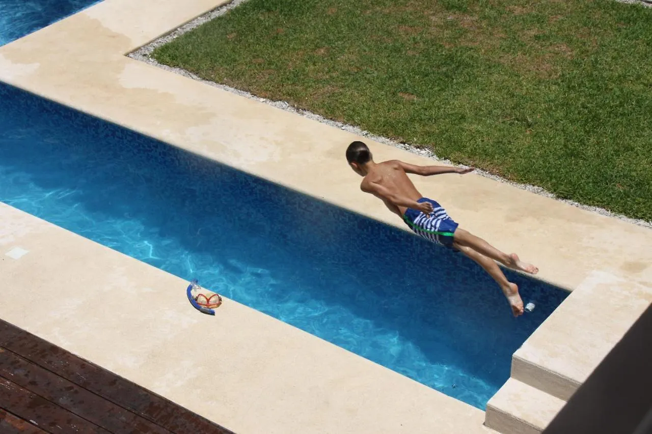 Casa Kukulcan - Seafront Villa, Punta Sur, Akumal, Maya Riveria 0*, אקומל