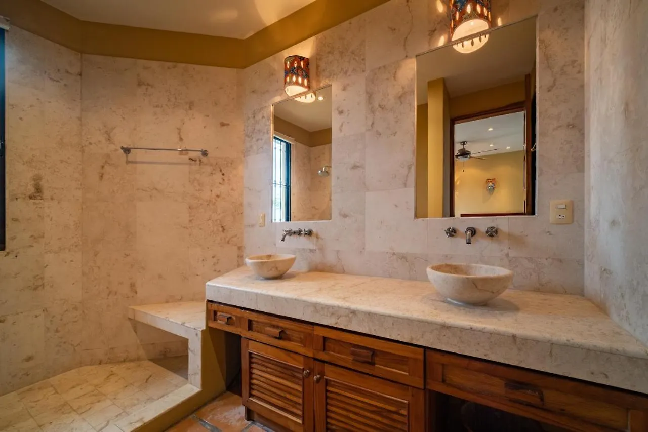 Casa Kukulcan - Seafront Villa, Punta Sur, Akumal, Maya Riveria וילה